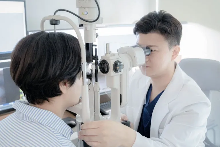 Gangnam EOS Eye Center