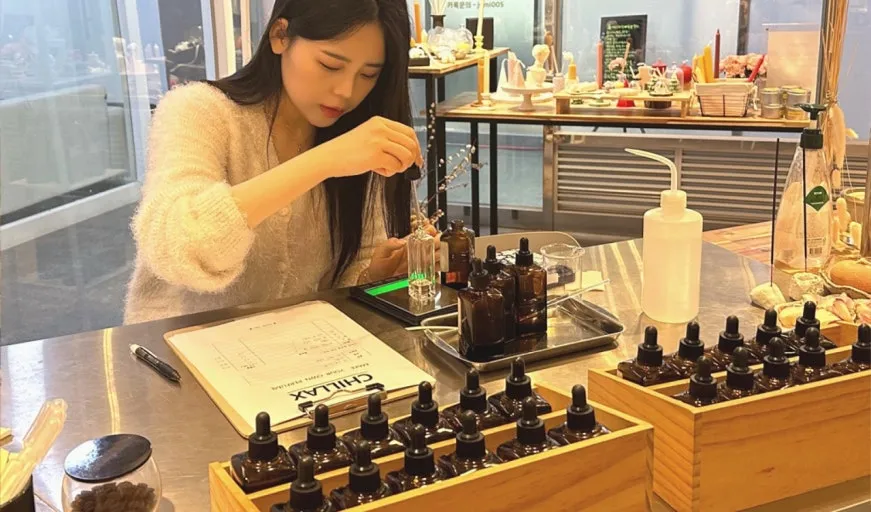 Busan CHILLAX Scent Studio Perfume Making Experience Class