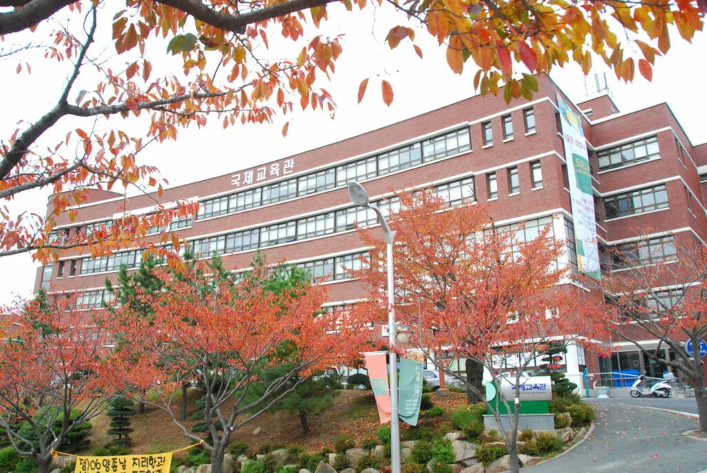 0d0c16d3cda5debe7cfa60f91745c7c5-e1521187675907-10