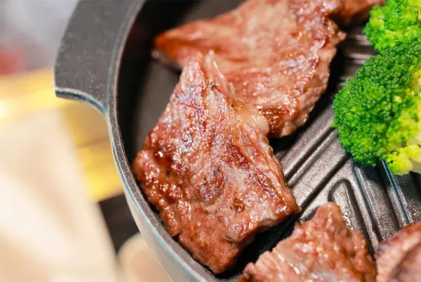 Taste the Authentic Korean Beef Ribs in CheongdamdongㅣHwachunok Cheongdam Branch