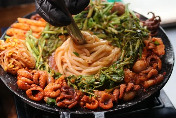 A retro-style grilled spicy webfoot octopus restaurantㅣPassion Is Also Jjukkumi