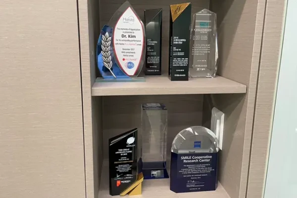 Affordable Excellence (SMILE LASIK)ㅣGangnam Joeunnun Eye Clinic