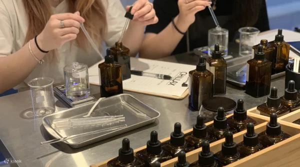 Busan CHILLAX Scent Studio Perfume Making Experience Class