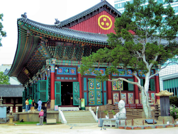 Jogyesa_Temple_(1509839597).jpg