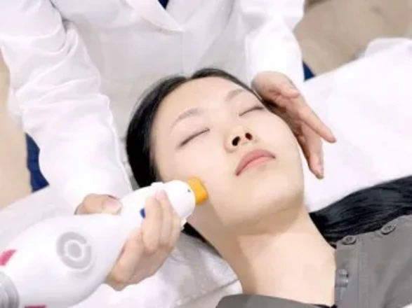 YONSEIRO CLINICㅣPetite Skin Procedures