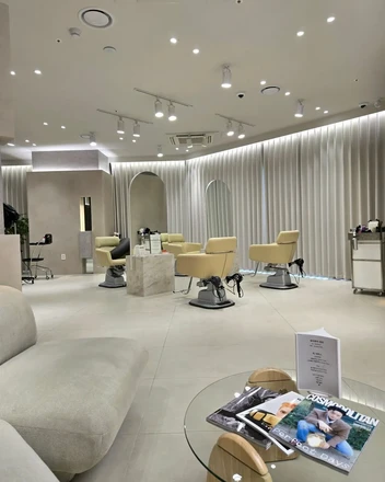 DAYDAY Hair & Makeup