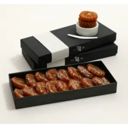 Monsyang82 Dessert Library Traditional Yakgwa Gift Set (18 Pieces) + Shopping Bag, 828g, 1 Set