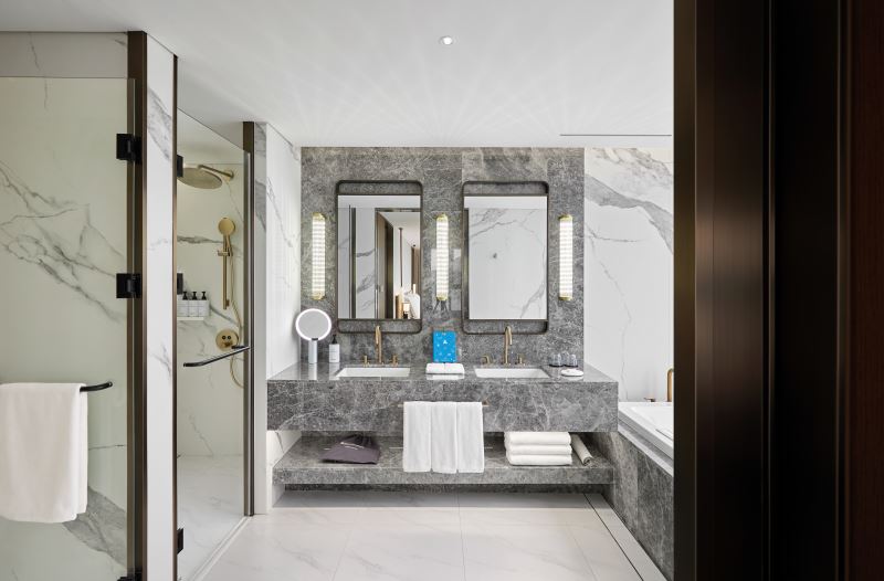 Green Valley Deluxe Family (with Breakfast)