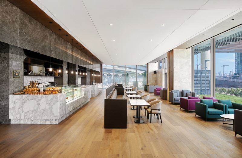 Hill Luna Family (with Breakfast)