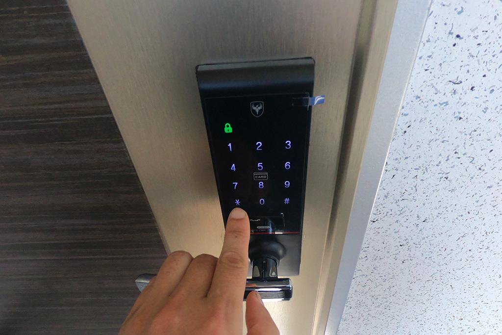 Hyeopjae Howl Stay Howl