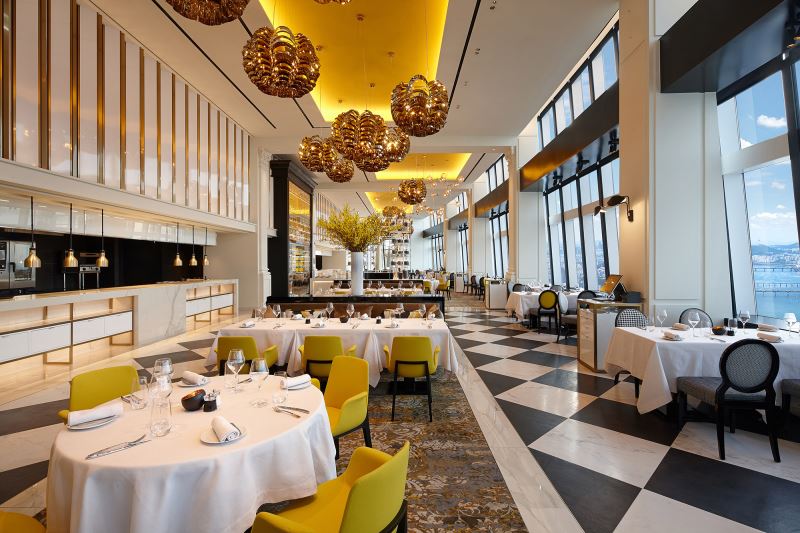 Premier Twin City View