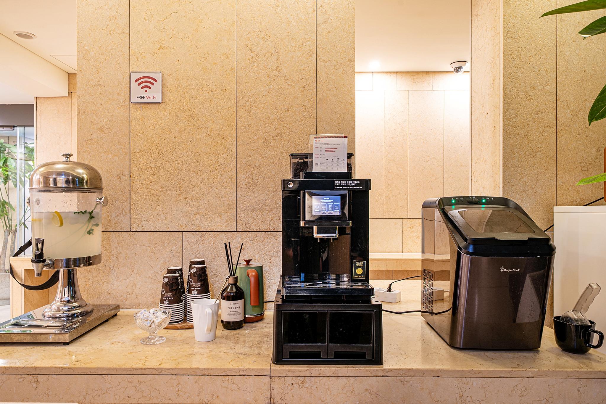 Deluxe Triple B (Exclusive ★ Free breakfast provided (additional charges apply for additional people