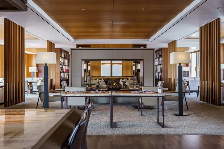 Executive Business Deluxe Double (includes The Executive Lounge benefits)