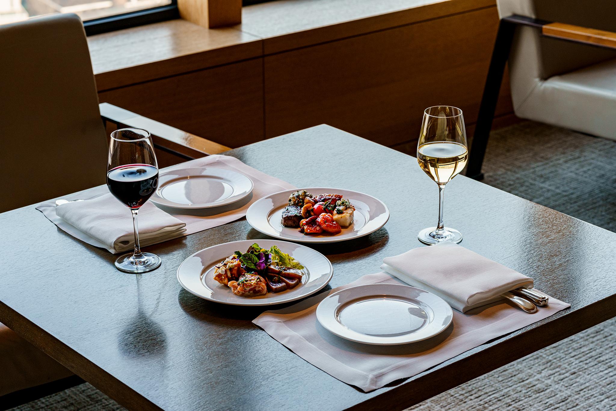 Executive Grand Deluxe Double (includes The Executive Lounge benefits)