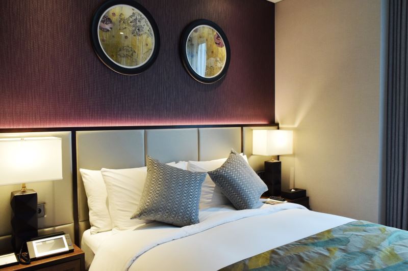 Deluxe Two-Bedroom Suite + Breakfast for 2