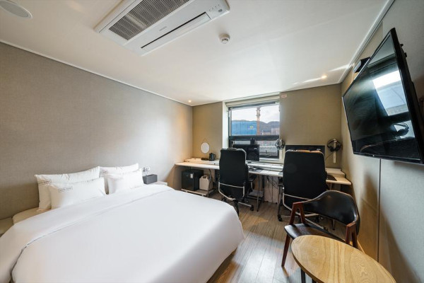 2-person room - 1 parking space (smoking allowed, 2 PCs, RTX3060)