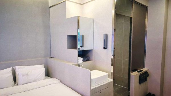 Double Room/Signature - Walk-in Special (Smoking Allowed, 2 PCs, RTX 5070)