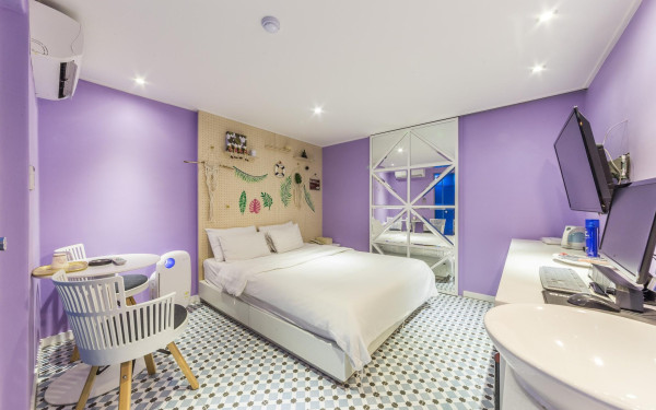 Good room event (no parking)