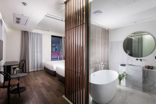 Random Room (Room Only)