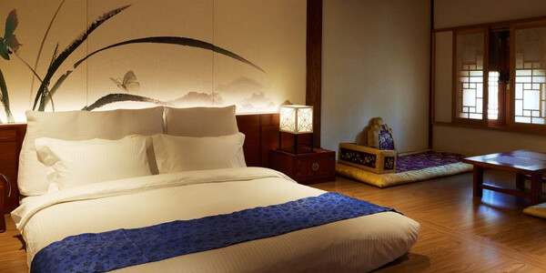 Deluxe Double + Breakfast for 2