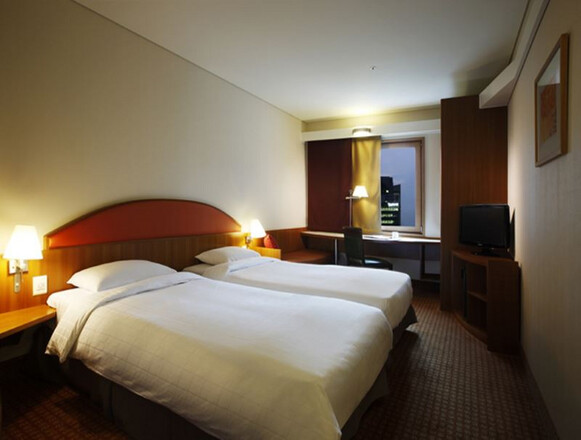 Standard Twin with Breakfast for 2