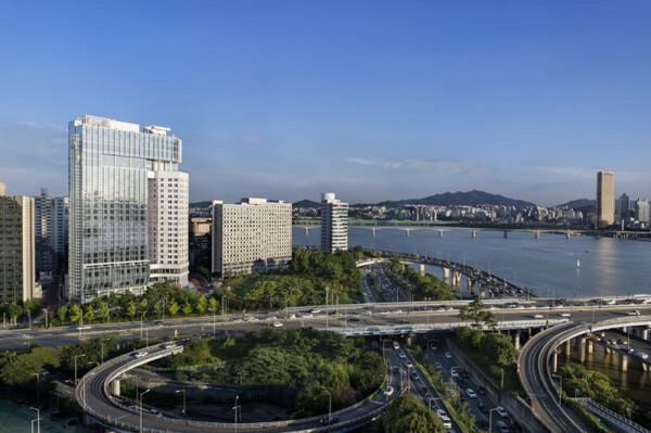 Deluxe River Twin (Single + Single)