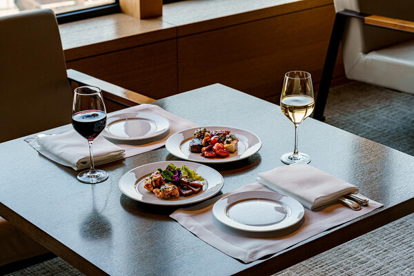 Executive Grand Deluxe Double (includes The Executive Lounge benefits)