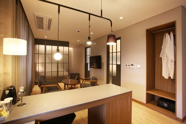 Bricks Rooftop (large TV, personal Netflix account, YouTube viewing available) (balcony table, max 2