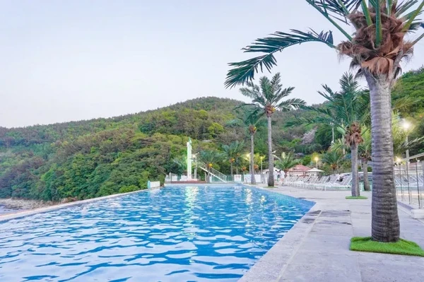 Rooftop Pool Villa B